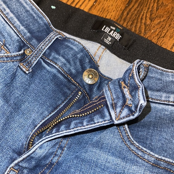 LLR Light Wash Denim - Picture 5 of 5